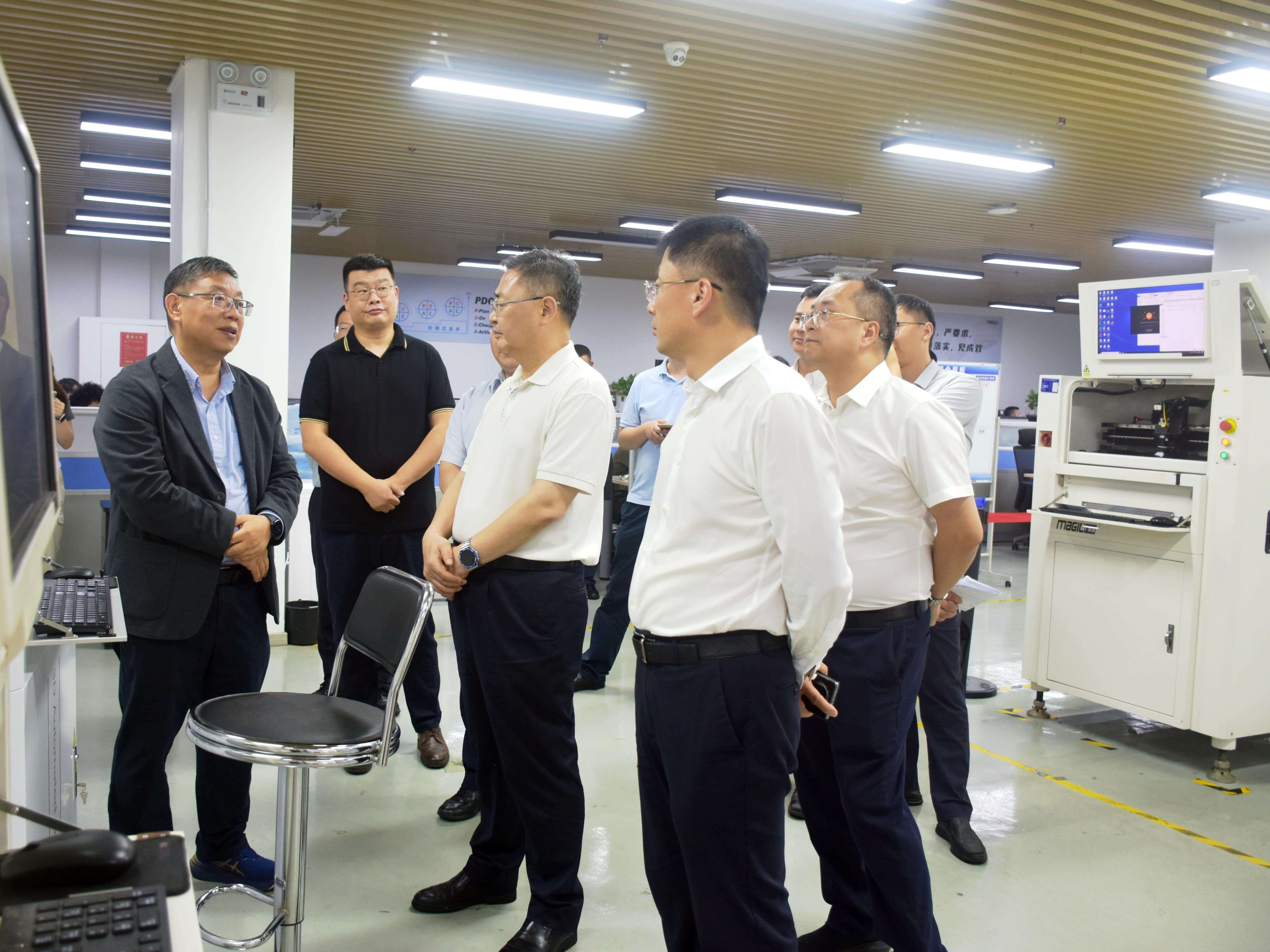 1752743324811928.jpg 5a7644bc05fb4d60f1ead1c699c4165d.jpg